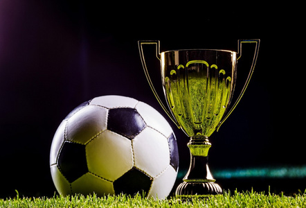 让人眼前一 让人眼前一