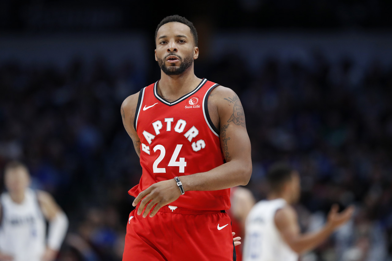 场上的每一 场上的每一